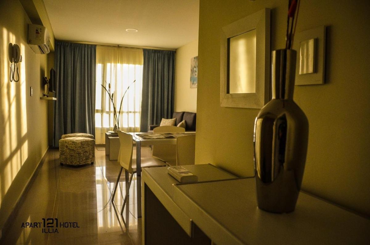 Illia 121 Apart Hotel Neuquén المظهر الخارجي الصورة